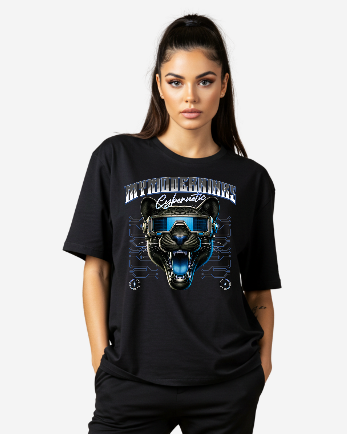Panther Graphic Women's Oversized T-Shirt