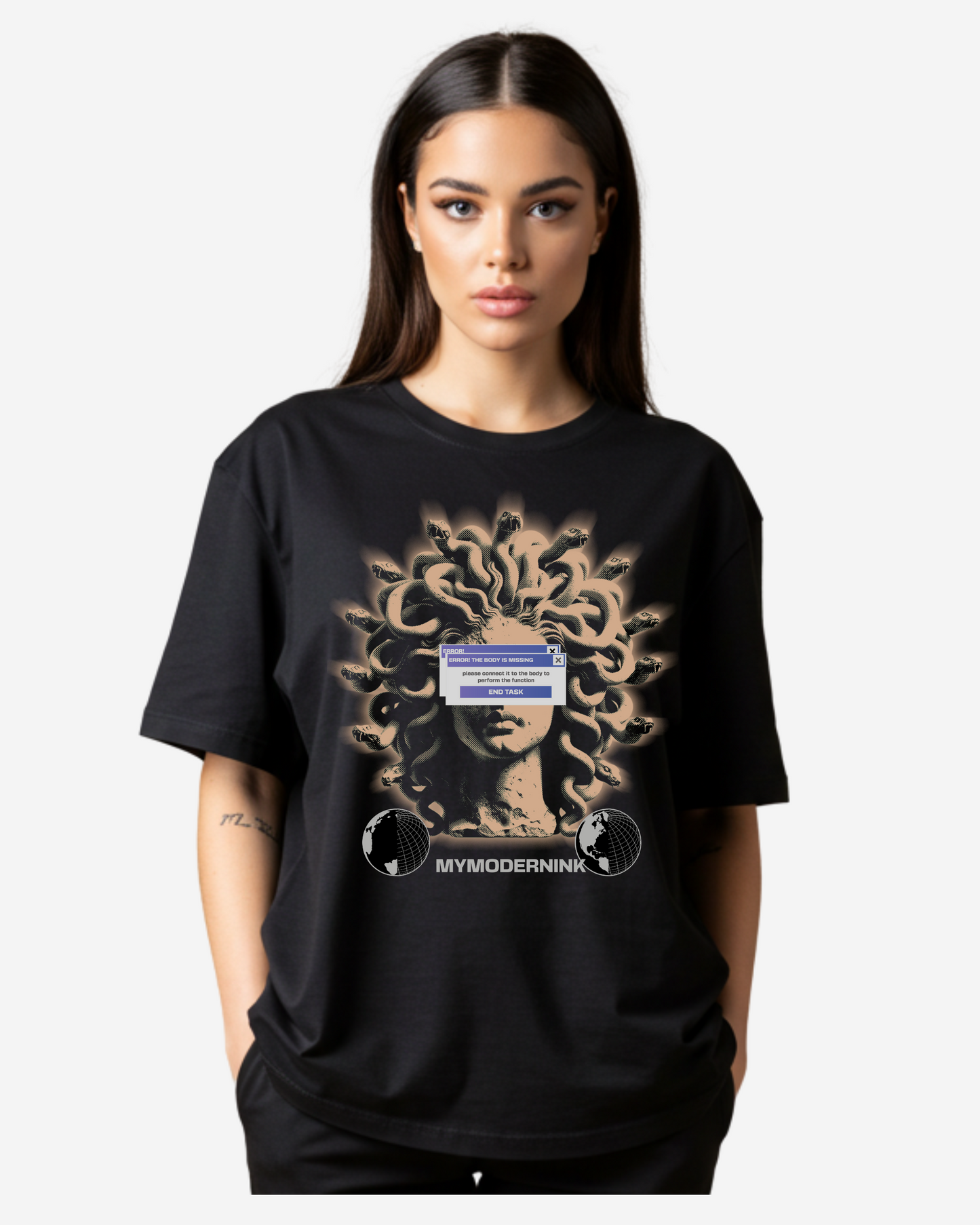 Medusa Women's Oversized T-Shirt